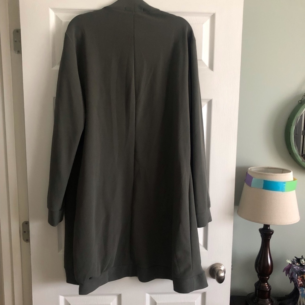 DoublJu gray long open blazer in size 2X - Picture 7 of 9